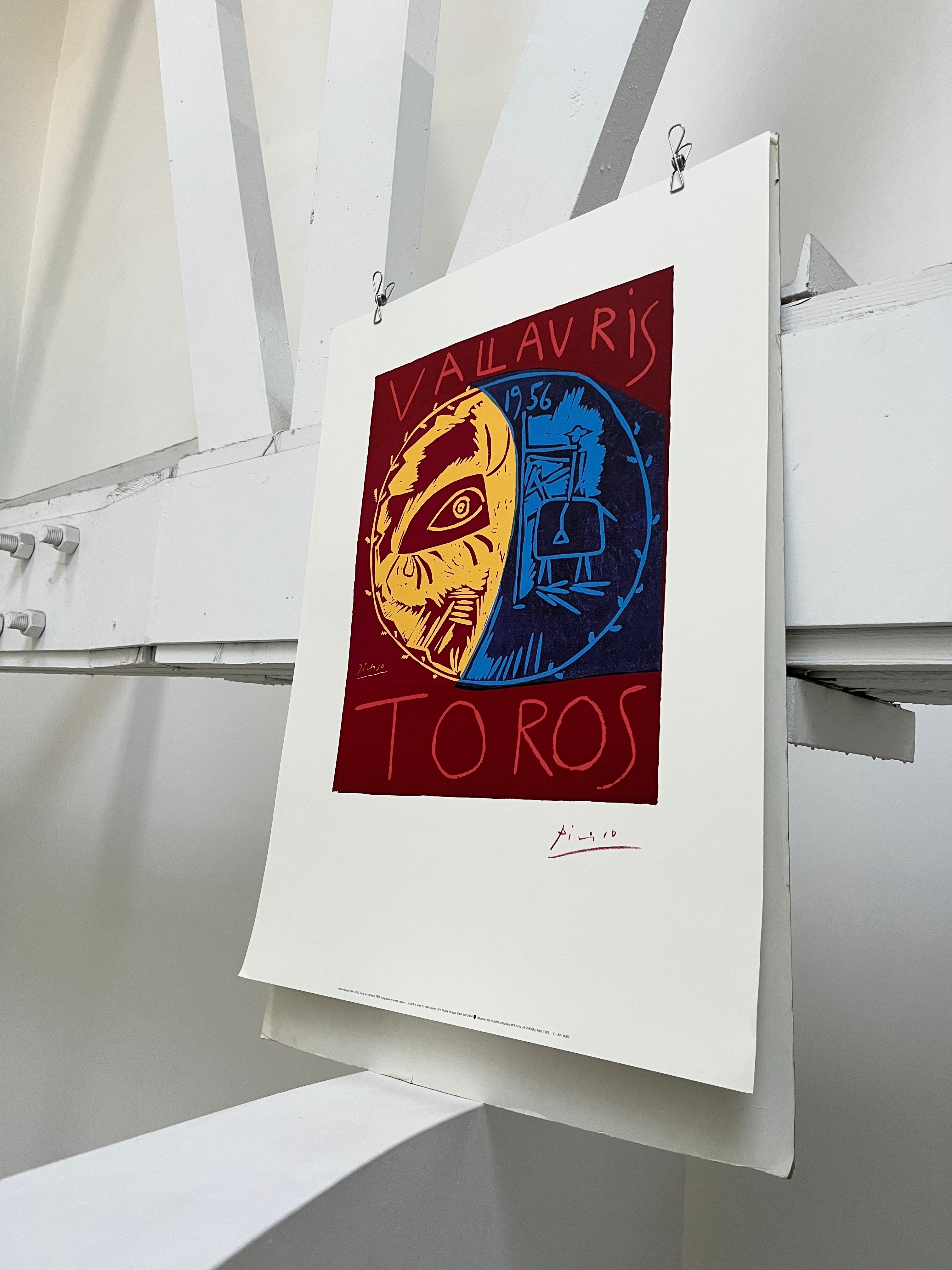 Angled side view of the 1993 Pablo Picasso French lithograph on thick matte paper